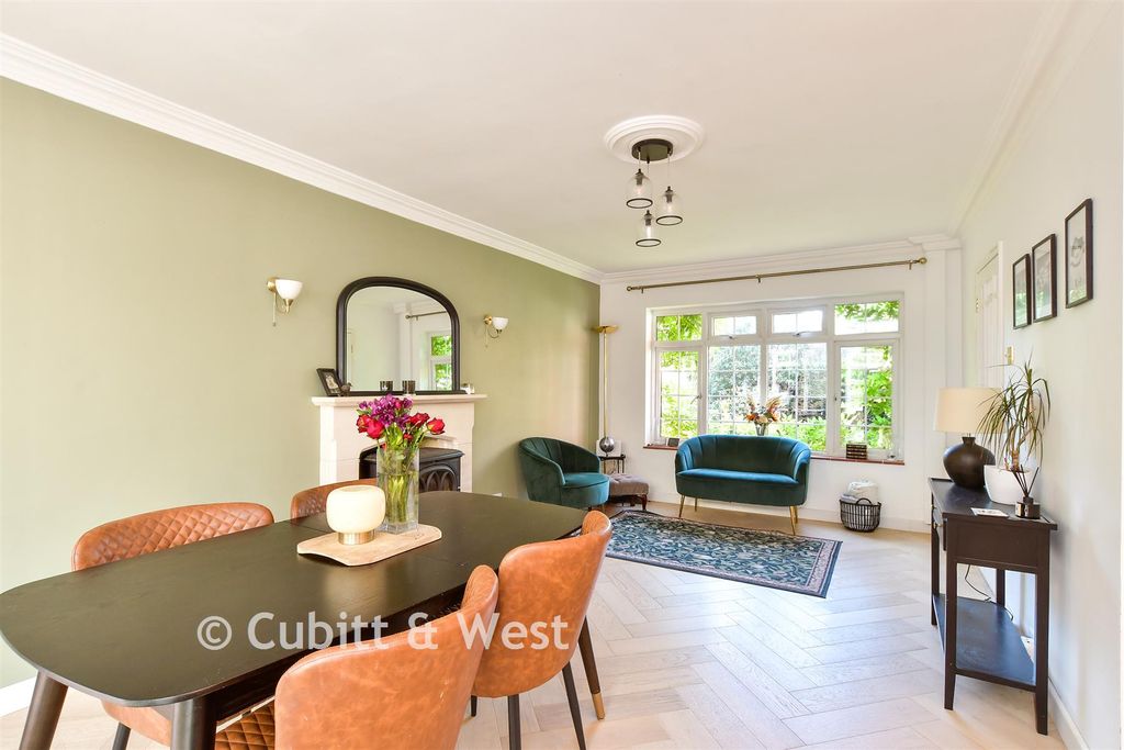 Property photo 1 of 15 Lounge/ Diner