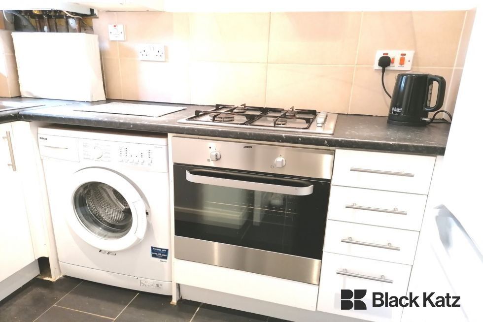 Property photo 2 of 5