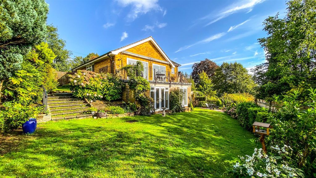 Property photo 3 of 40 Rear.Jpg