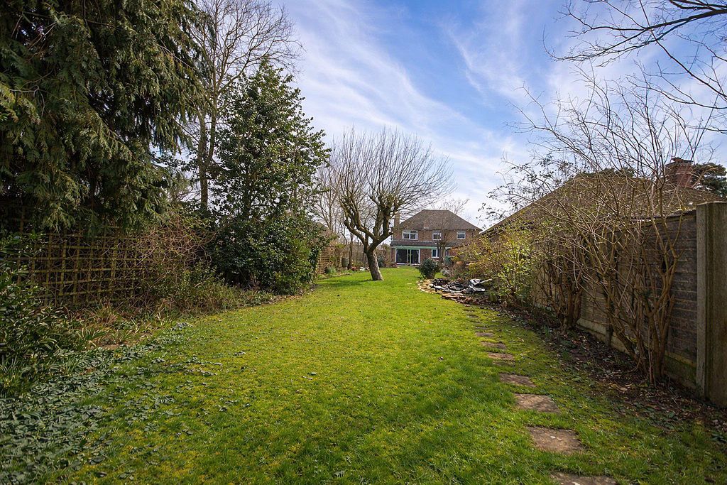 Property photo 2 of 21