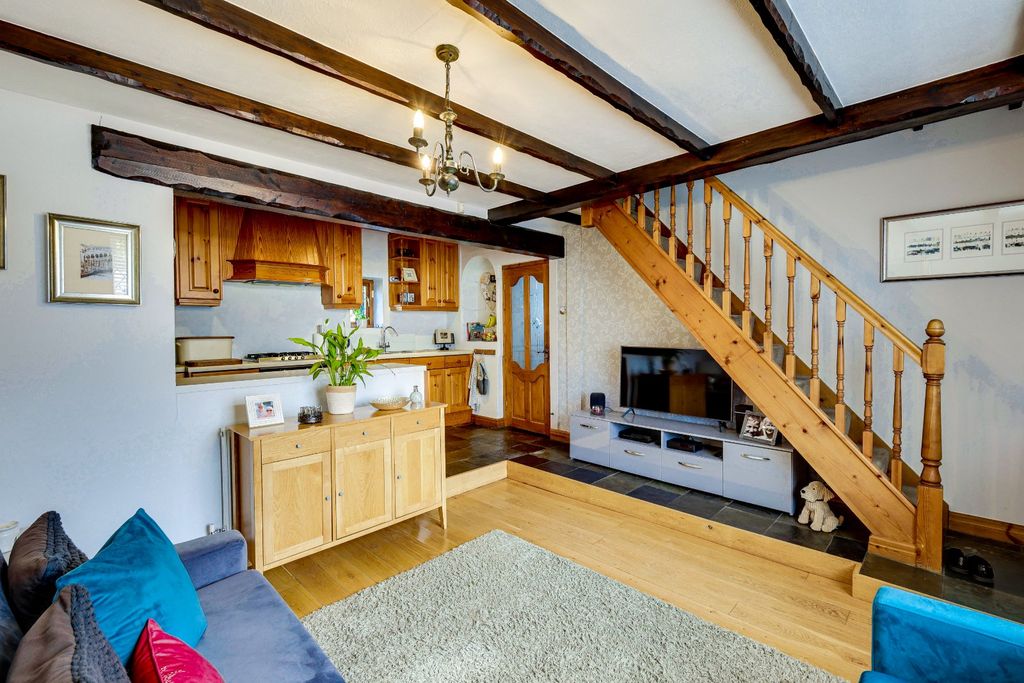 Property photo 3 of 23 Picture No. 35