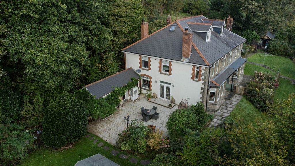 Property photo 1 of 29