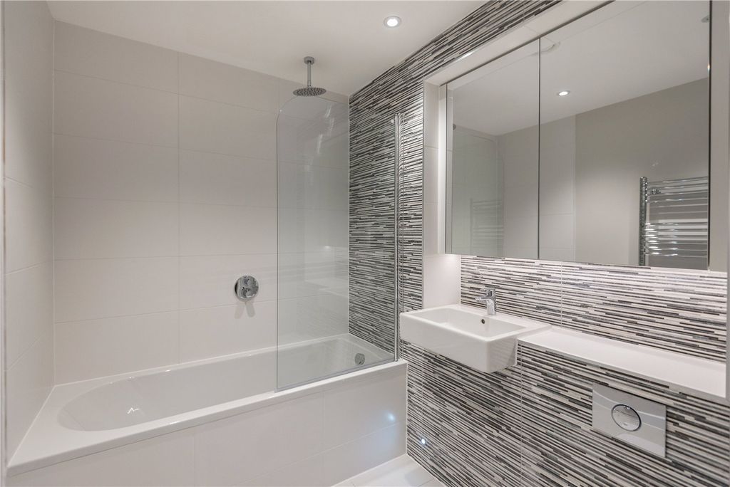 Property photo 1 of 7 Picture No. 05