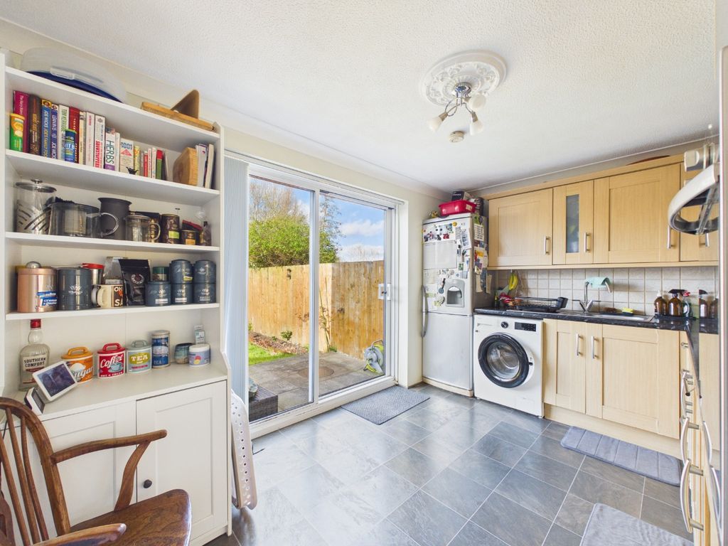 Property photo 3 of 10 3925076