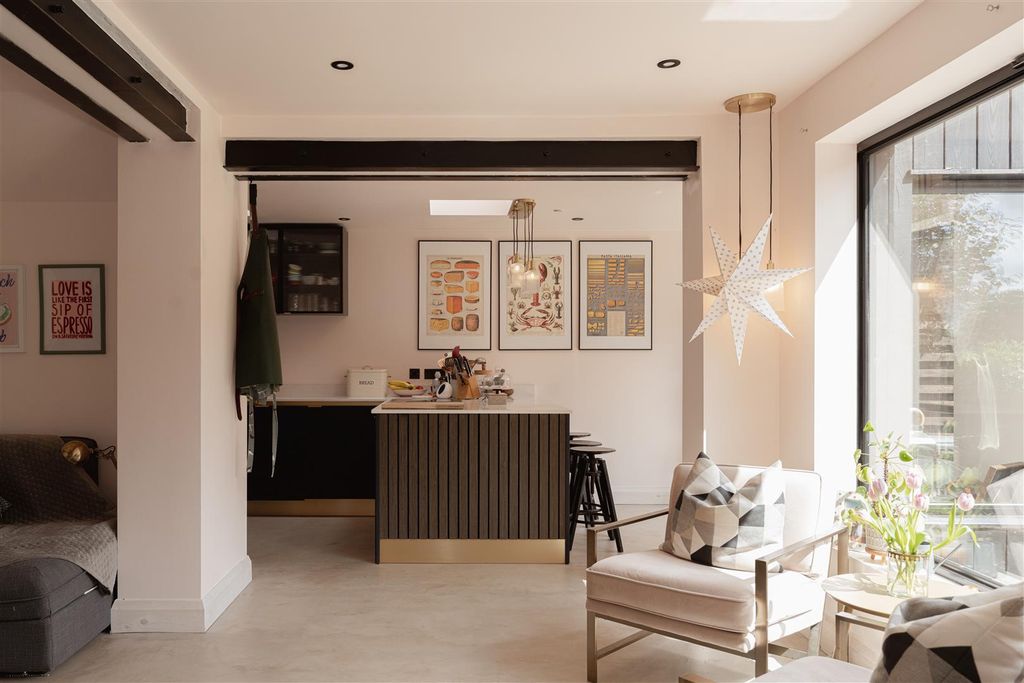 Property photo 2 of 27 10.Jpg