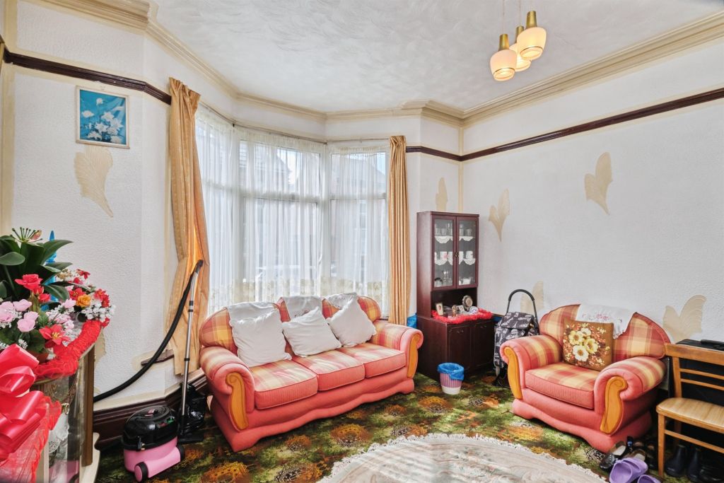 Property photo 3 of 16