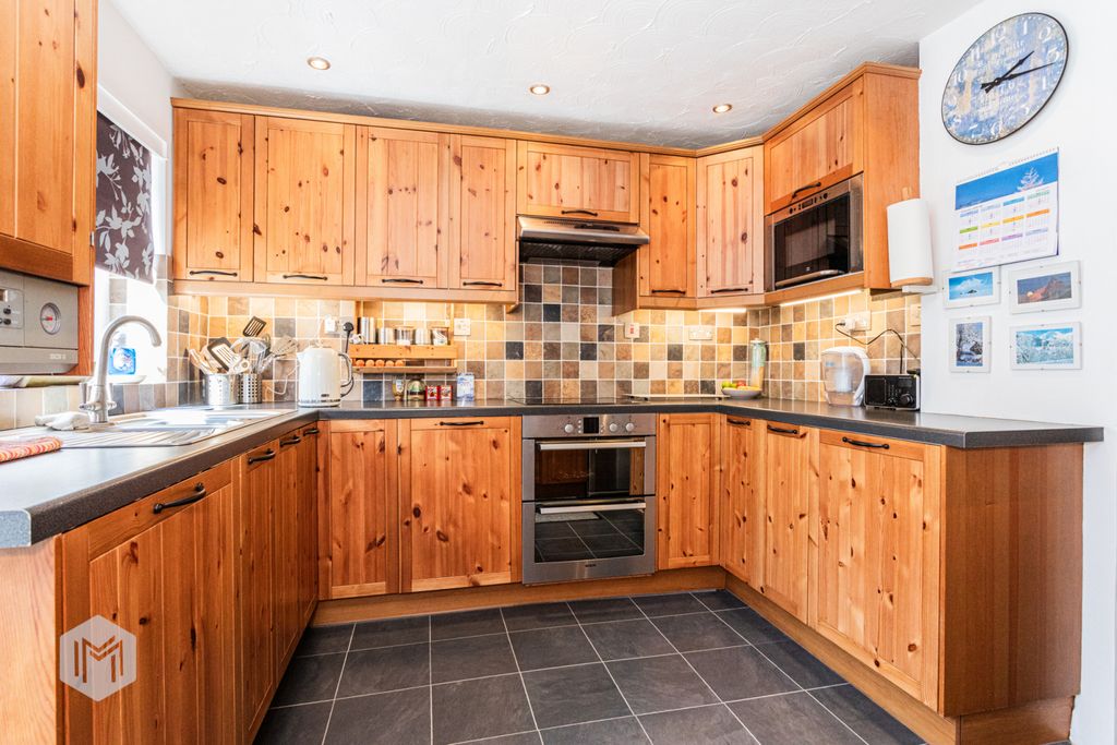 Property photo 3 of 17 Picture No. 04