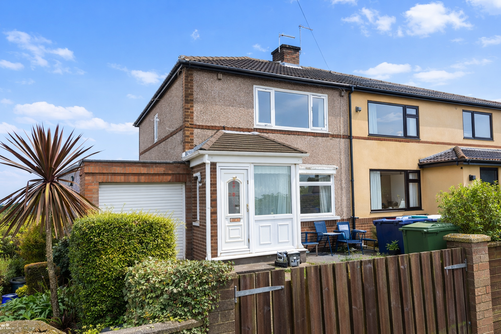 Property photo 1 of 10 Front View