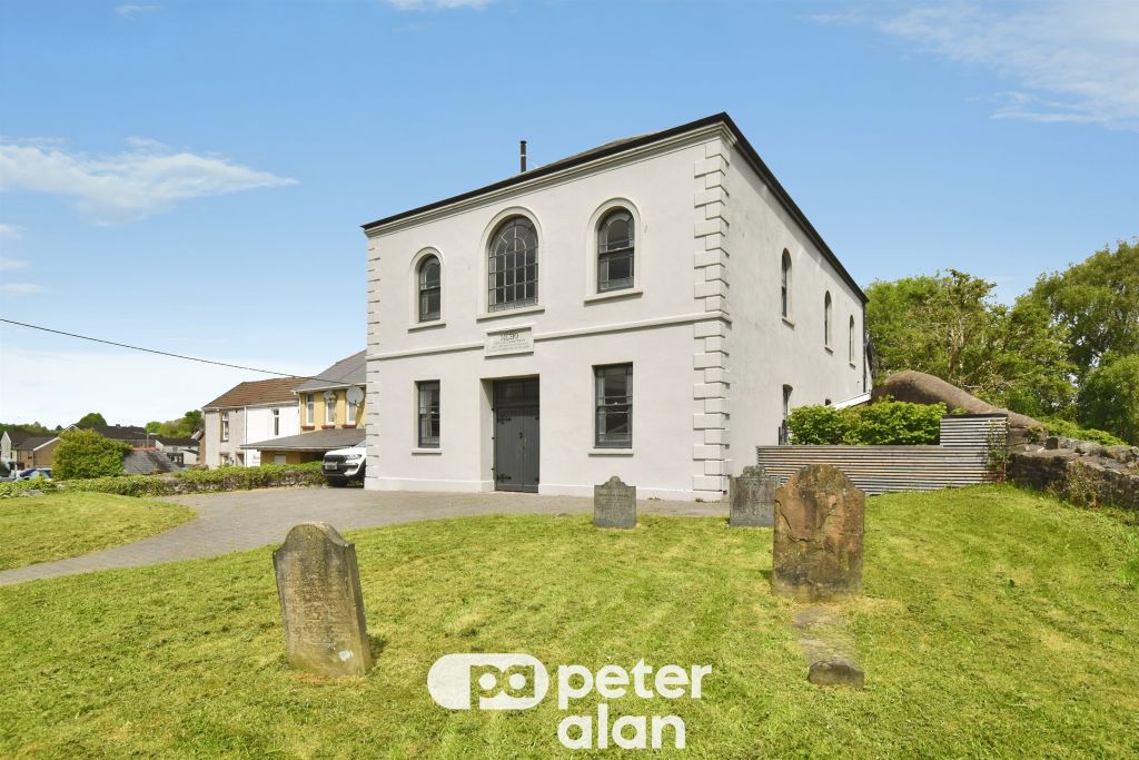 Property photo 2 of 50