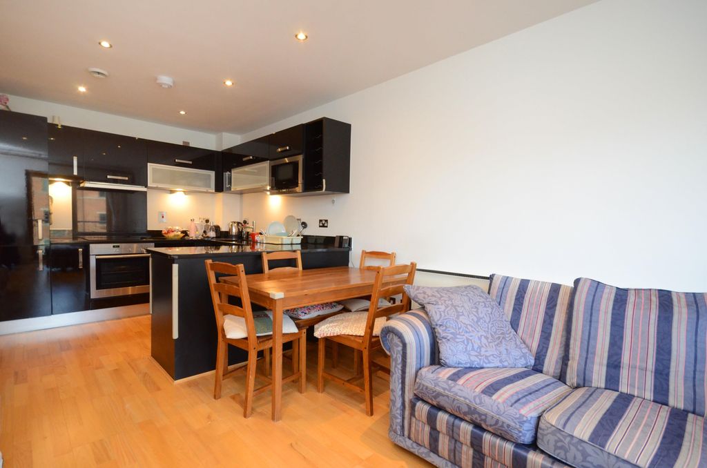 Property photo 3 of 10 Picture 3