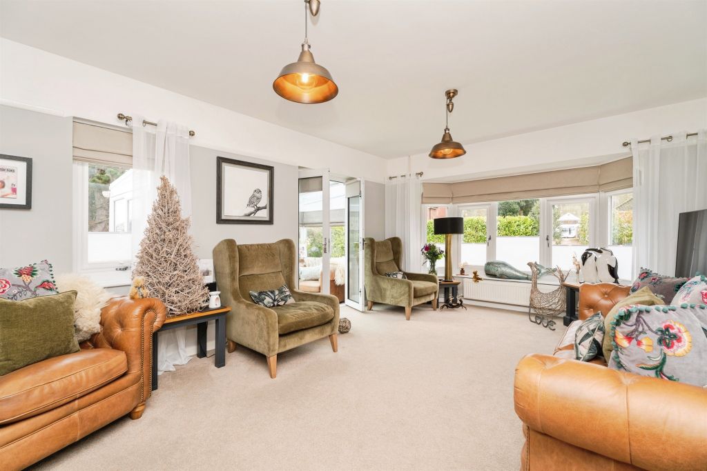 Property photo 3 of 26