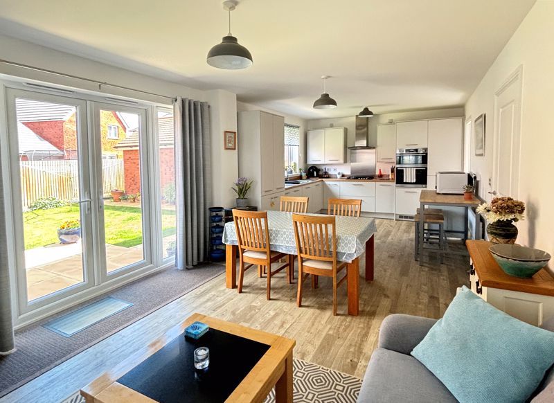 Property photo 3 of 14 Photo 2