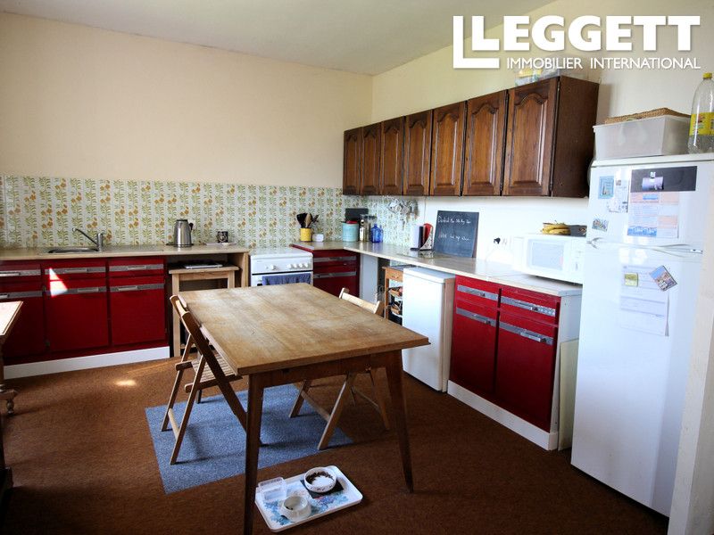 Property photo 3 of 10