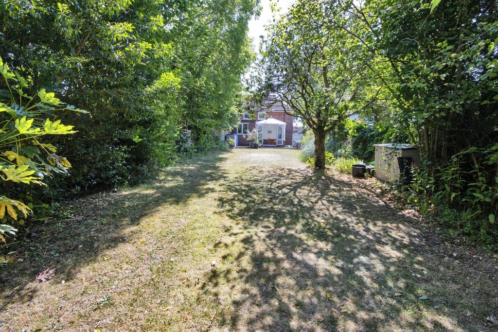 Property photo 2 of 15 64372_016.Jpg