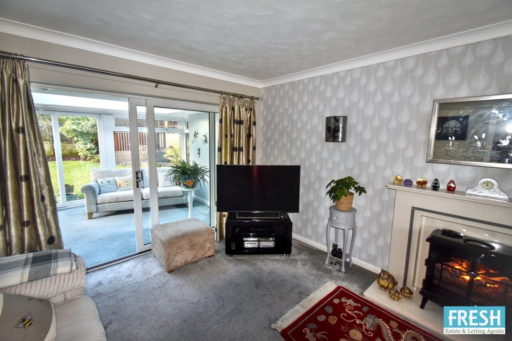 Property photo 3 of 47