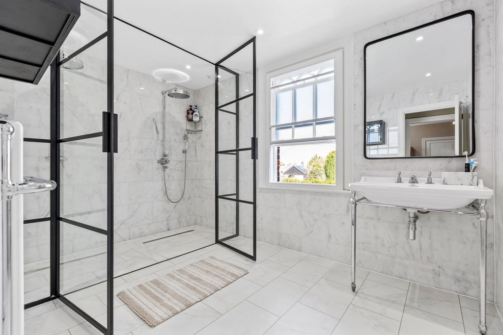 Additional image 24 of 8 bed detached house for saleLondon Road, Hitchin SG4