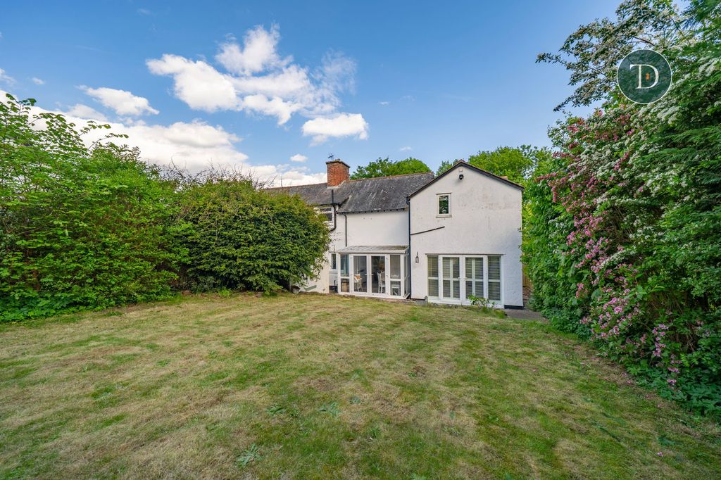 Property photo 2 of 34