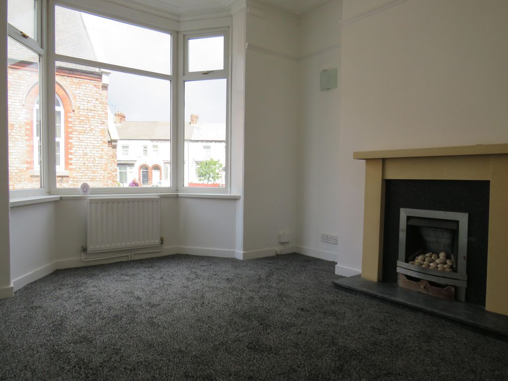 Property photo 2 of 6 Living Room