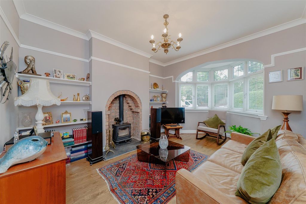 Property photo 3 of 30 Sitting Room