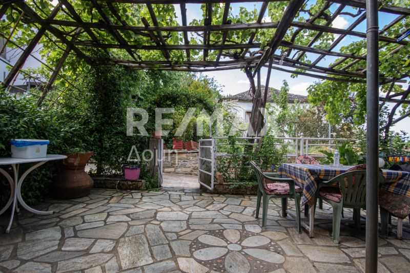 Property photo 2 of 45