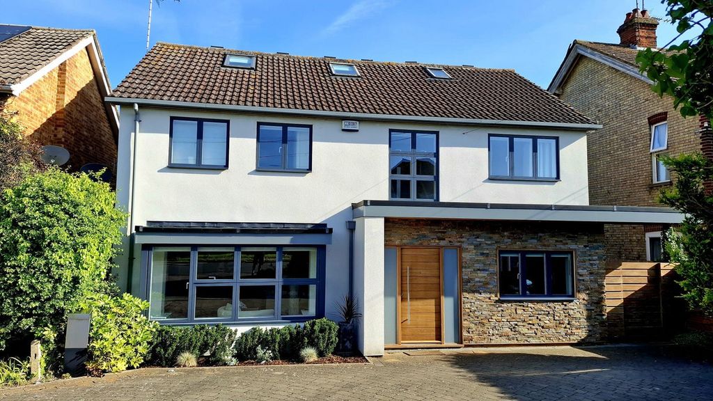 Property photo 1 of 38