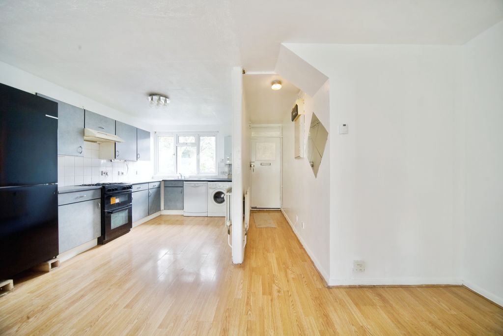 Property photo 1 of 9 Open Plan Living