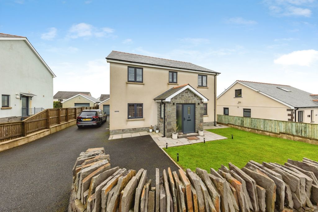 Property photo 1 of 27 Pbox-Img.Jpg