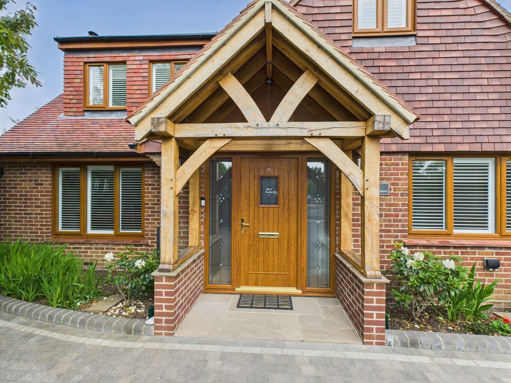 Property photo 2 of 34