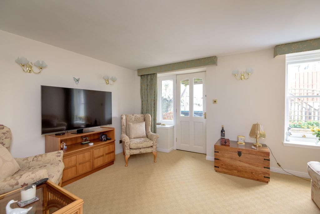 Property photo 3 of 14 Property Image 3