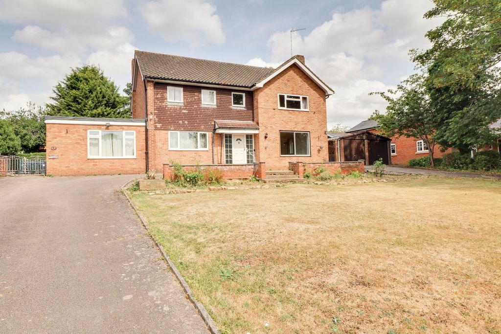 Property photo 1 of 12