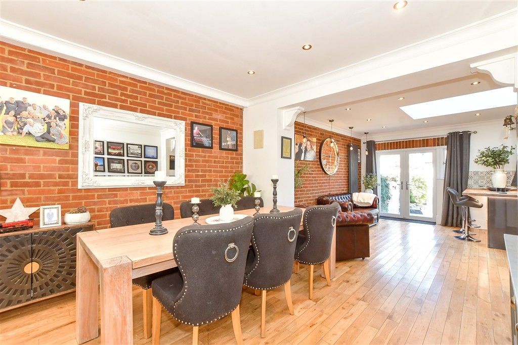 Property photo 2 of 14 Dining Area