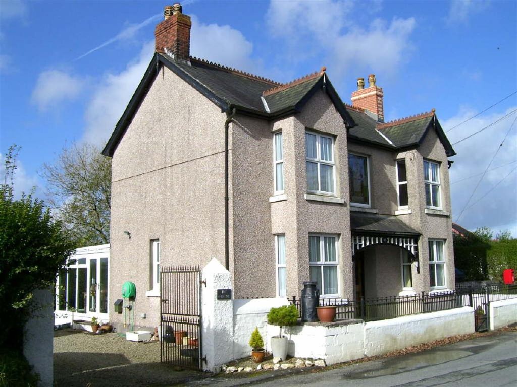 Property photo 1 of 27