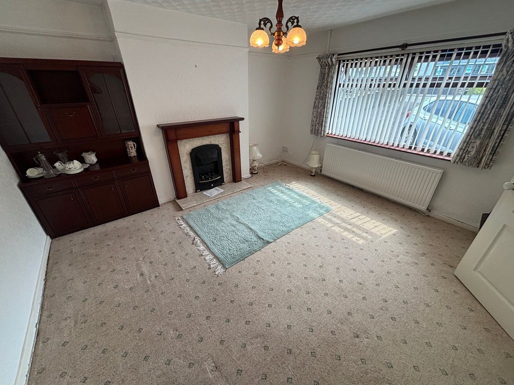 Property photo 3 of 20