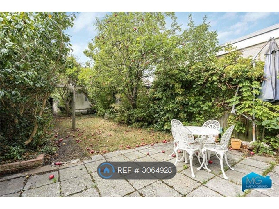 Property photo 3 of 14