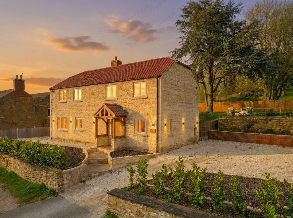 Property photo 1 of 25