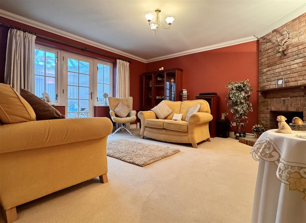 Property photo 3 of 35 Tempimagedh65d4.Jpg