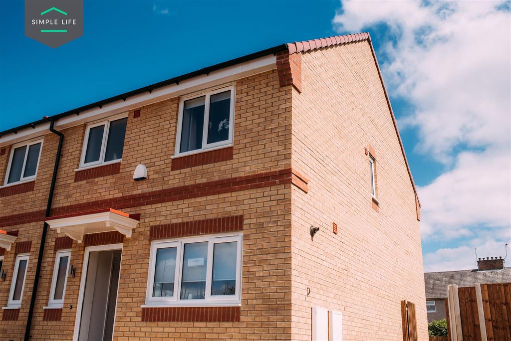 Property photo 1 of 10 Kellington_Exterior.Jpg