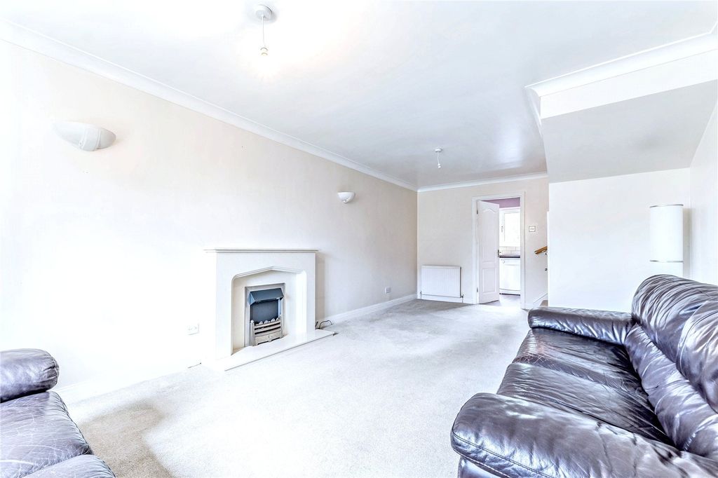 Property photo 2 of 12 Picture No. 21