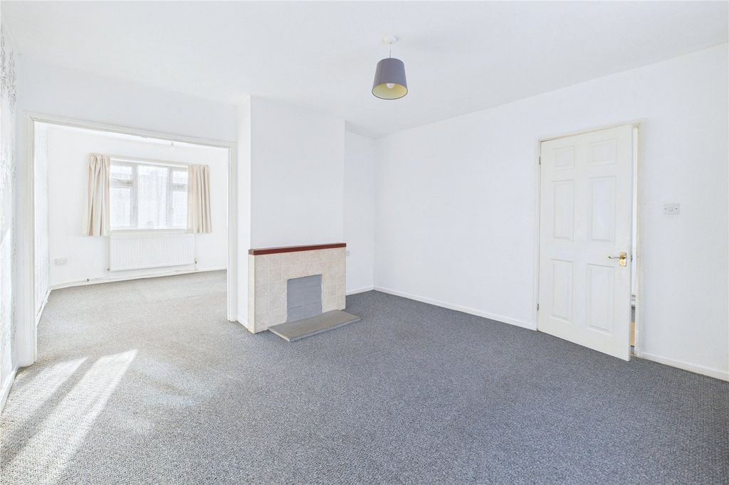 Property photo 3 of 17 Picture No. 05