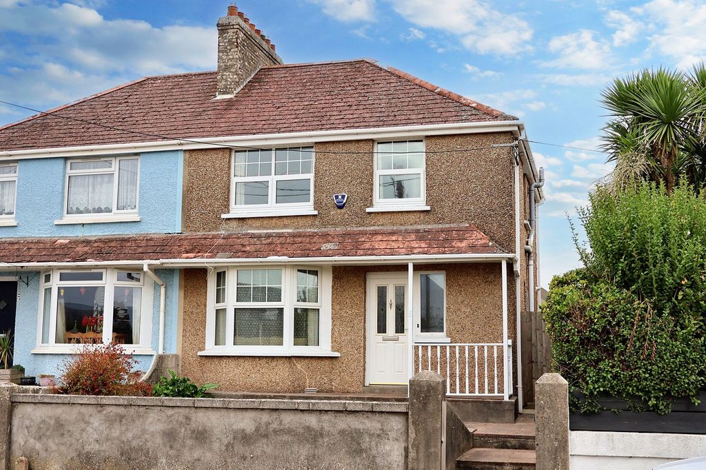 Property photo 1 of 28 External