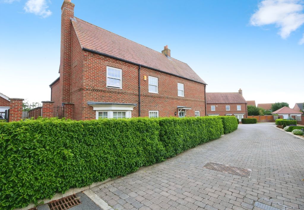 Property photo 1 of 20 Pnmb0638