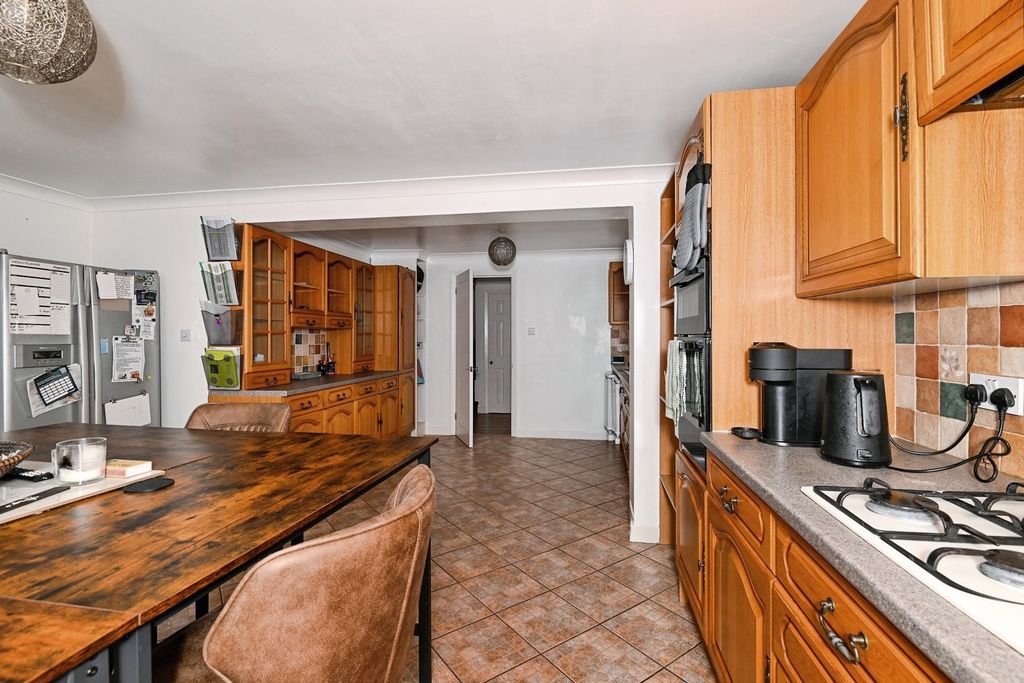 Property photo 2 of 19 Pbox-Img.Jpg