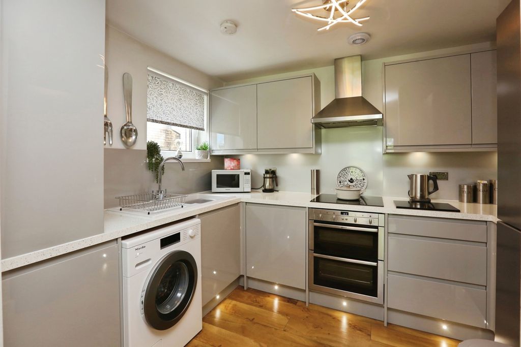 Property photo 2 of 13 Pbox-Img.Jpg