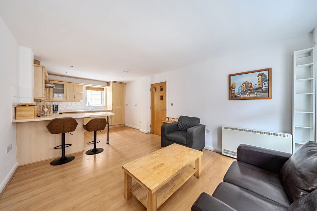 Property photo 2 of 10 Picture No. 06