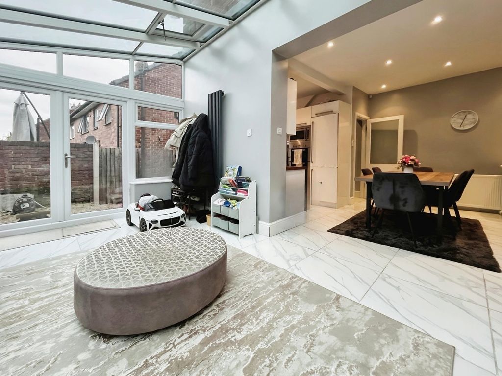 Property photo 3 of 12 Open Plan Living