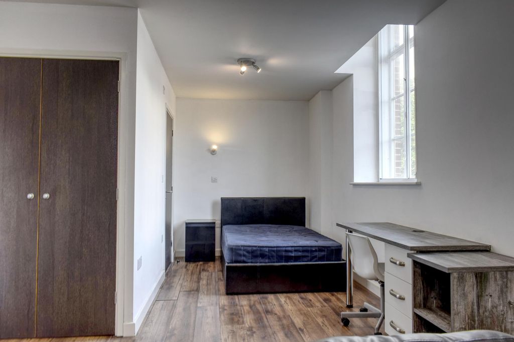 Property photo 3 of 9 Property Photo