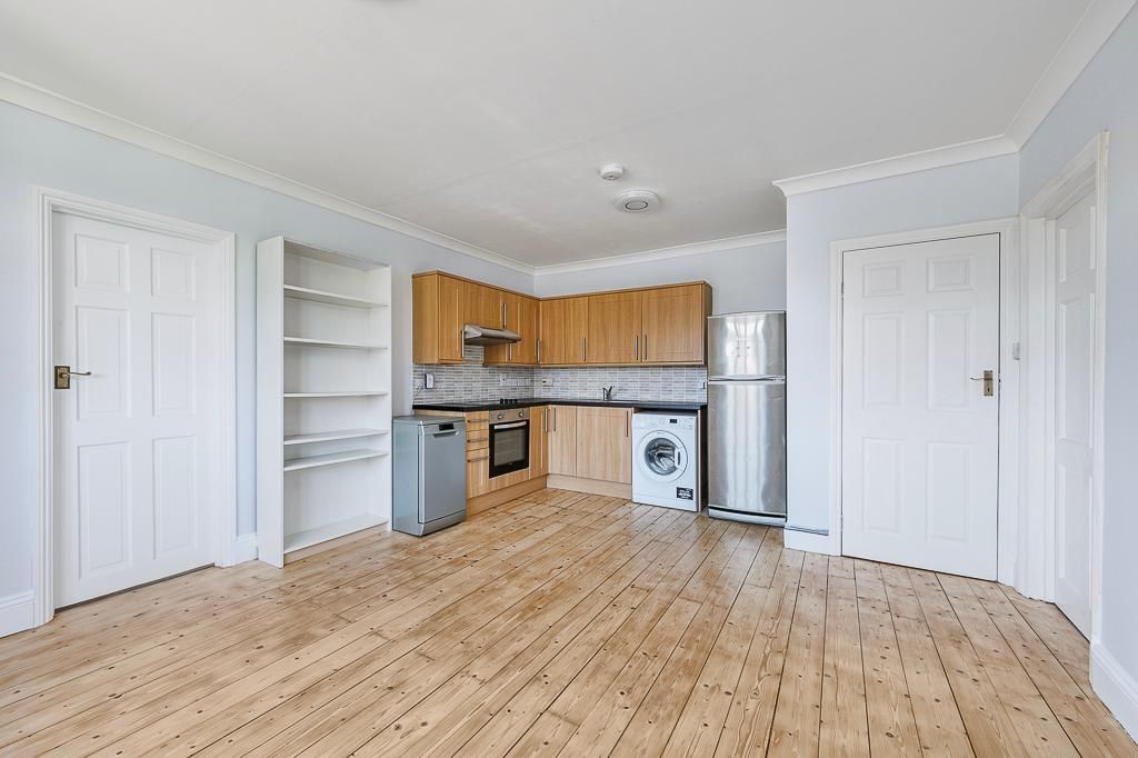 Property photo 3 of 8 Photo 3