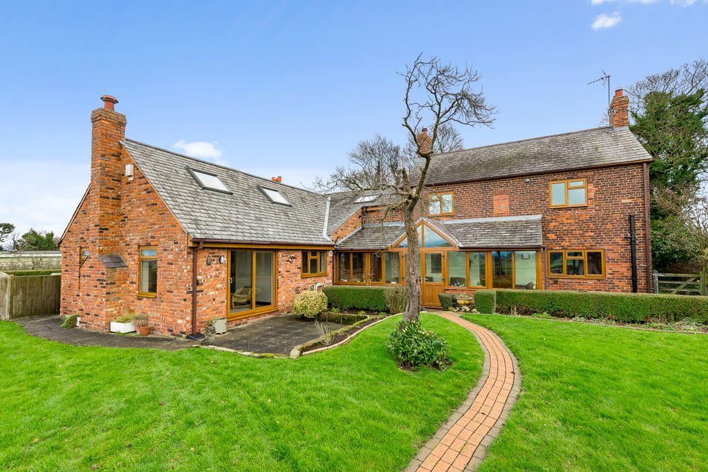 Property photo 3 of 24