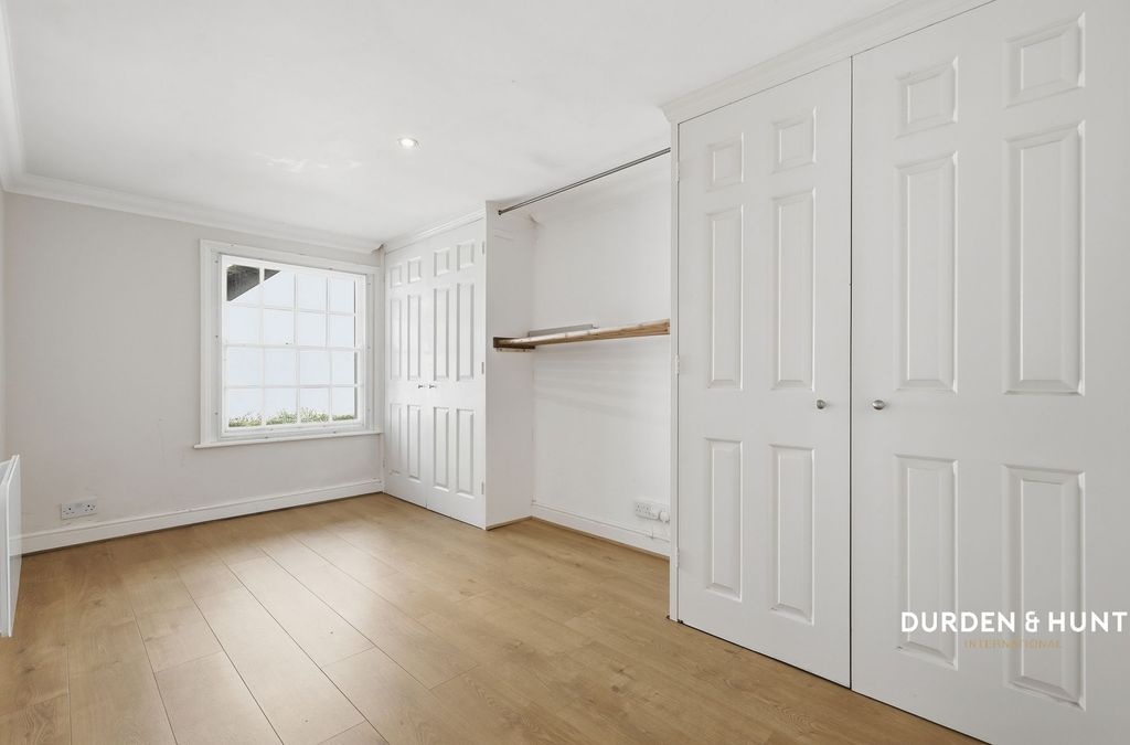 Additional image 6 of 2 bed flat for saleHigh Street, Ongar CM5