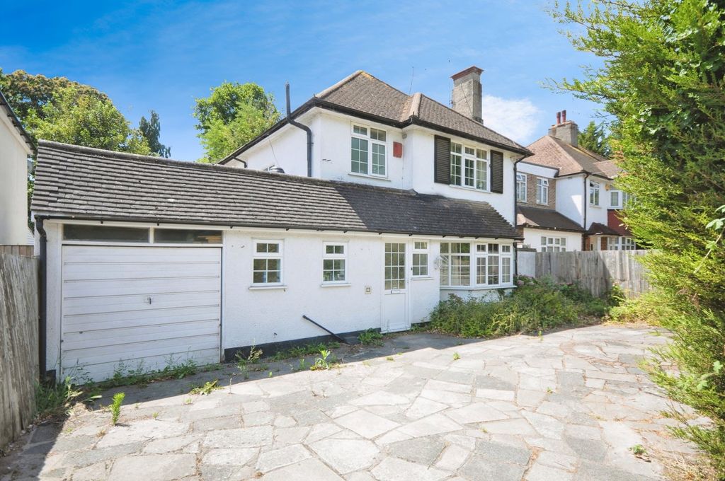 Property photo 1 of 16